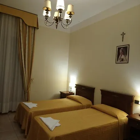 Casapaceebene Hotel 2*
