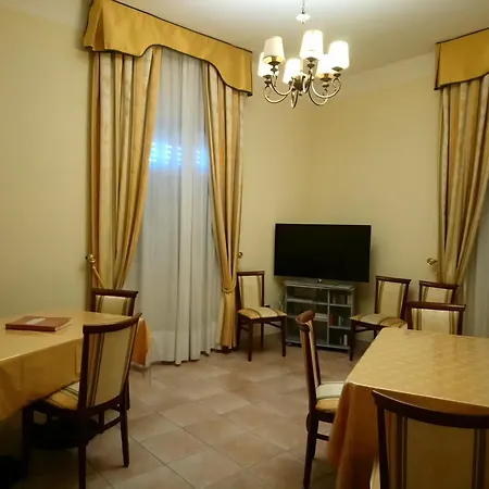 Hotel Casapaceebene 2*
