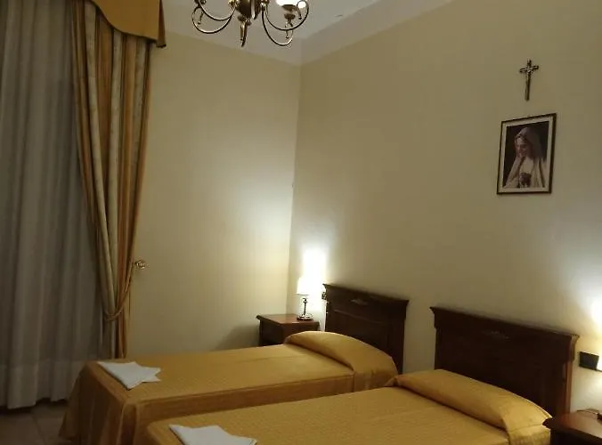 Casa Pace E Bene ホテル 2*